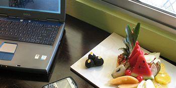 Knutsford Court Hotel