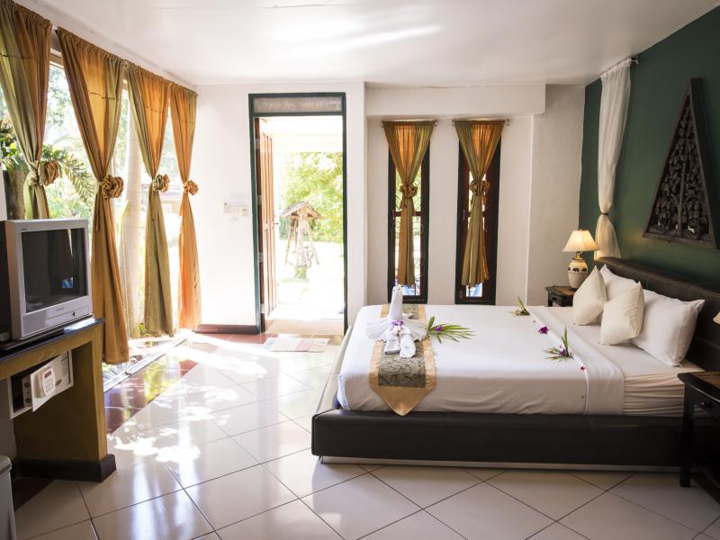 Koh Chang Cliff Beach Resort
