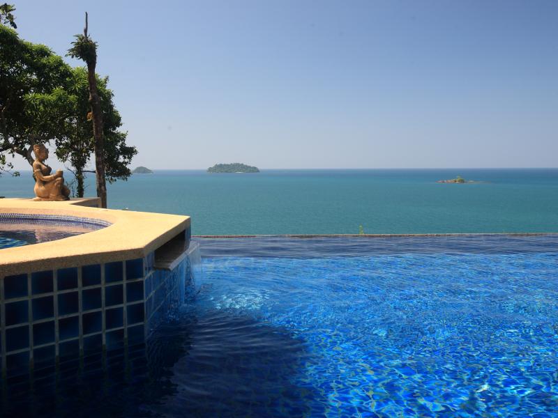 Koh Chang Cliff Beach Resort
