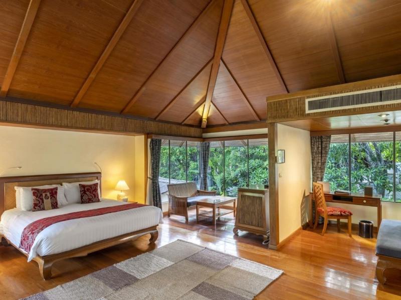 Centara Koh Chang Tropicana Resort