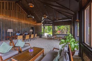 Отель Komandoo Maldives Island Resort Мальдивы, Лавияни Атолл, фото 32