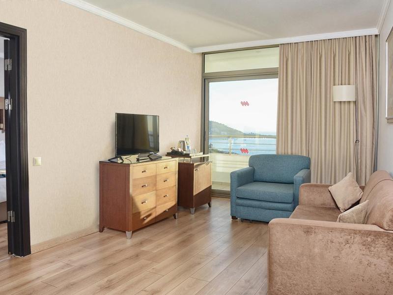 Korumar Deluxe Hotel