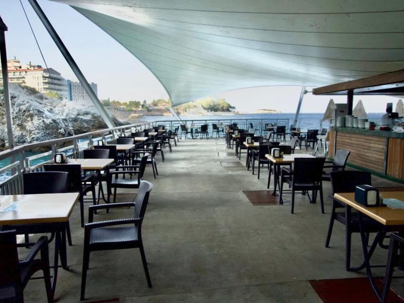 Korumar Deluxe Hotel