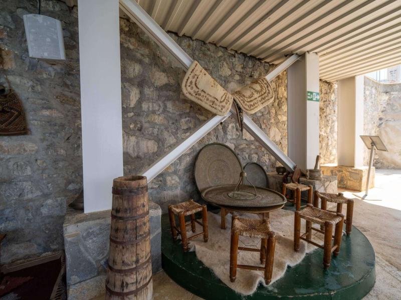 Korumar Deluxe Hotel