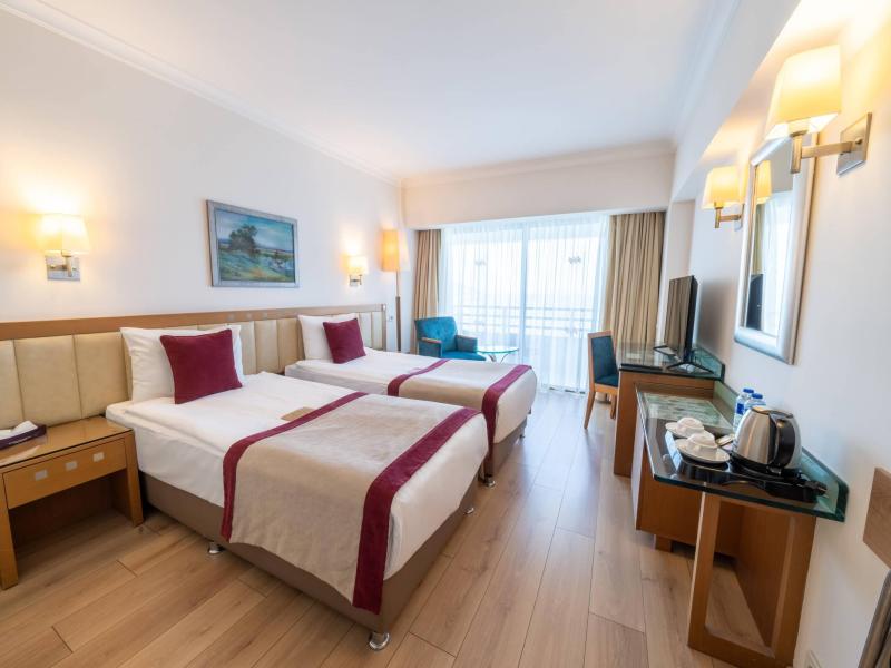 Korumar Deluxe Hotel