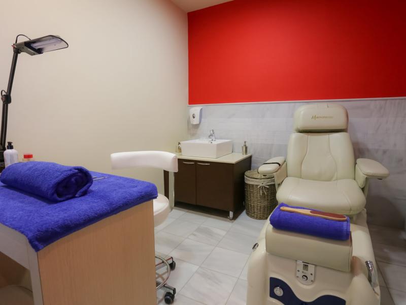 Paralos Kosta Alimia