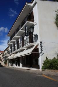 Kouros Hotel