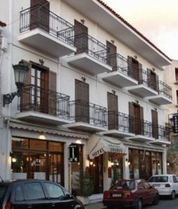 Kouros Hotel