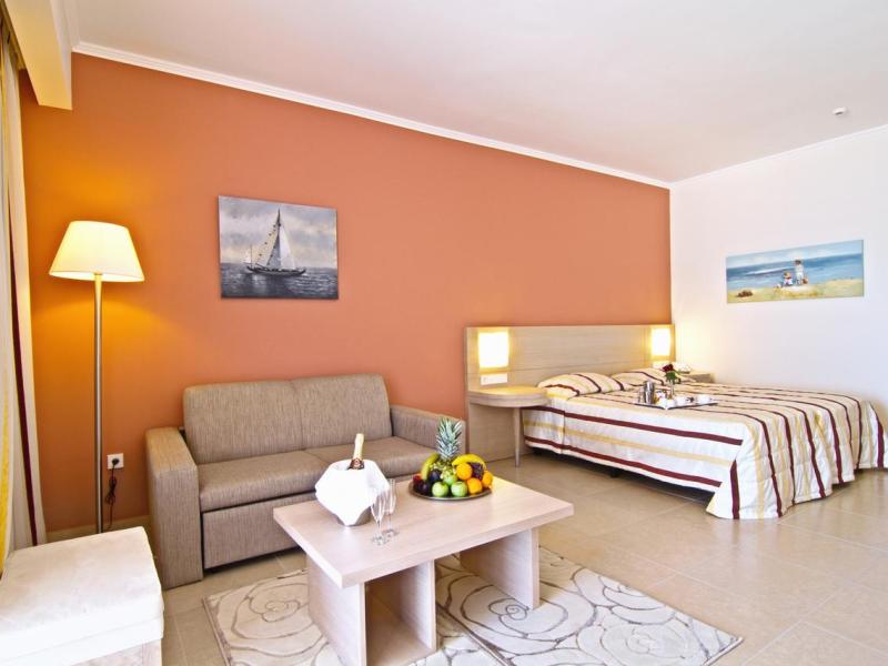 Kresten Royal Euphoria Resort
