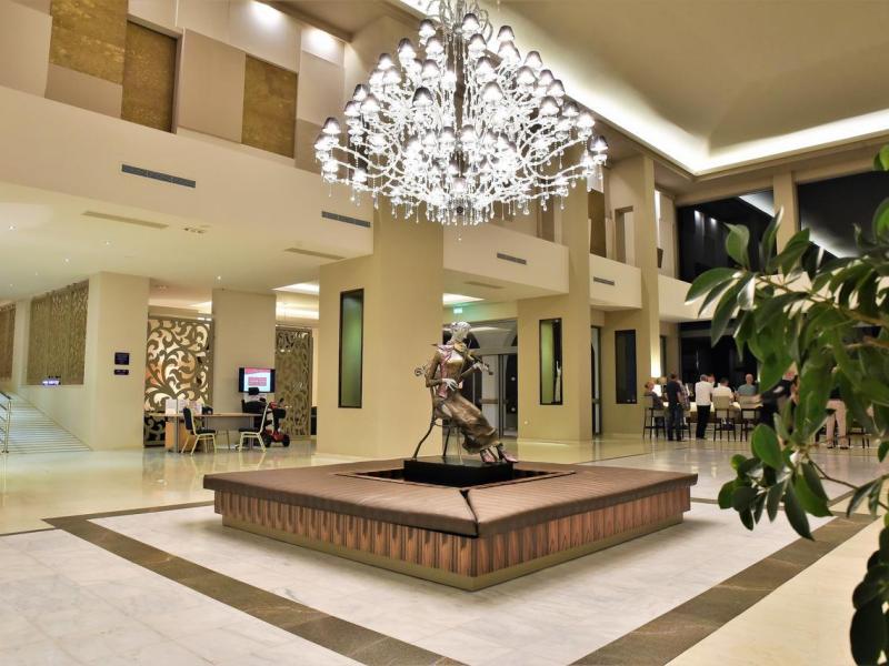 Kresten Royal Euphoria Resort