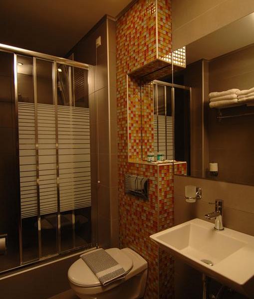 Kronos Hotel