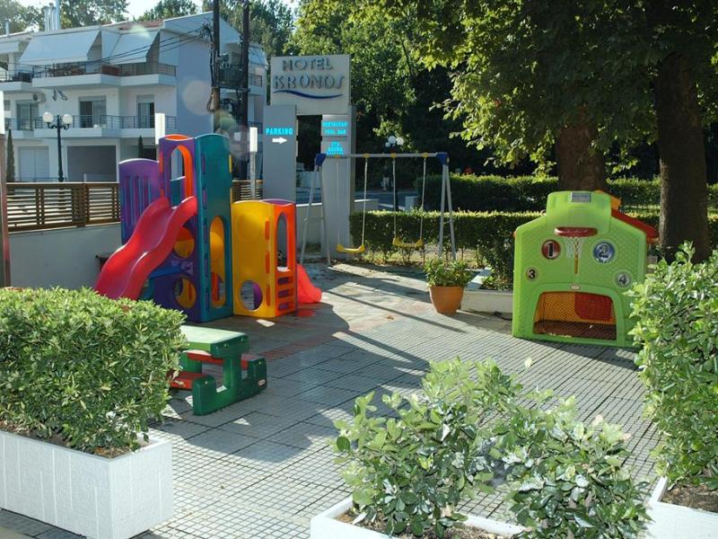 Kronos Hotel