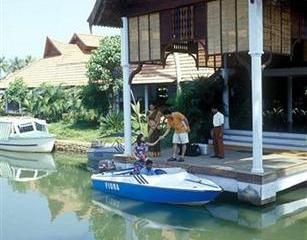 Отель Kumarakom Lake Resort Индия, Керала, фото 8