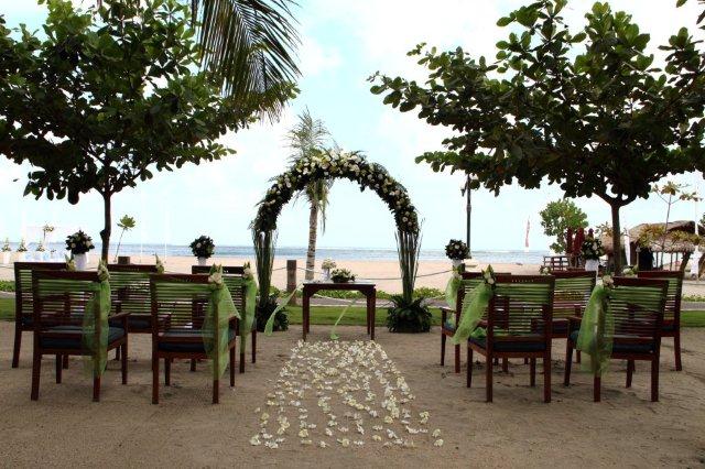 Kupu Kupu Barong Villas & Tree Spa by L`Occitane