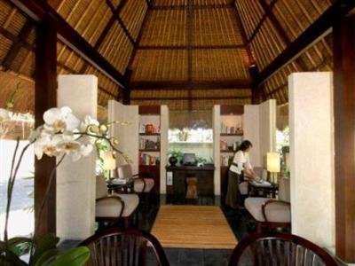 Kupu Kupu Barong Villas & Tree Spa by L`Occitane