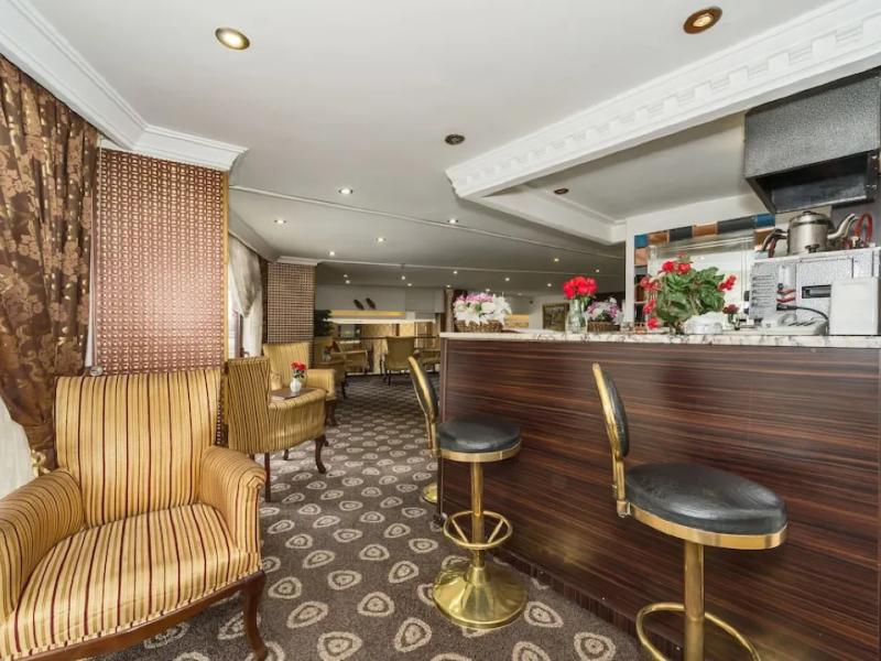 Kuran Hotel International