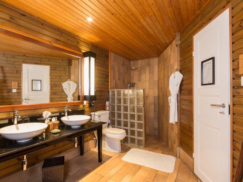 Kuredu Island Resort & Spa