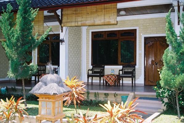 Kuta Puri Bungalows