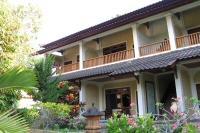 Kuta Puri Bungalows