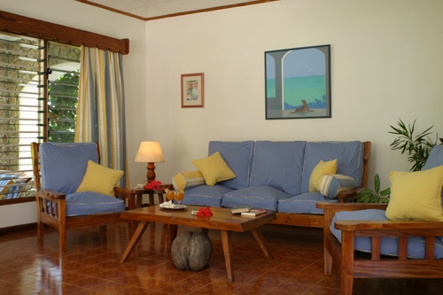 L Hirondelle Guest House