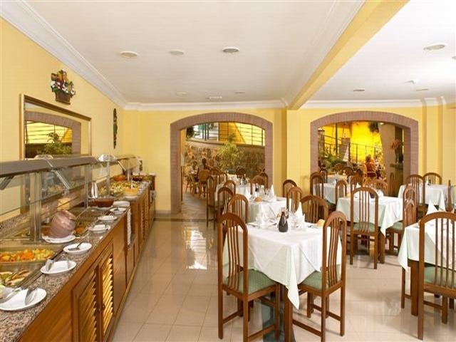 La Carabela Apartments