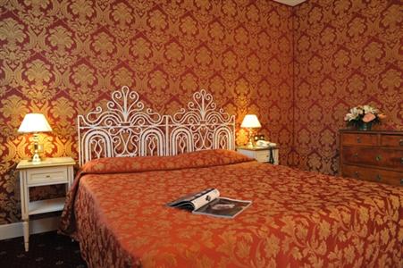 La Fenice & Des Artistes