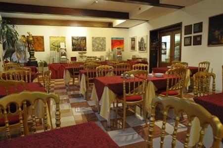 La Fenice & Des Artistes