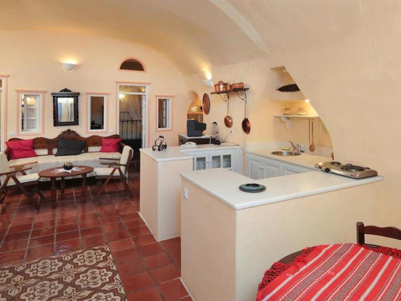 La Perla Villas & Suites