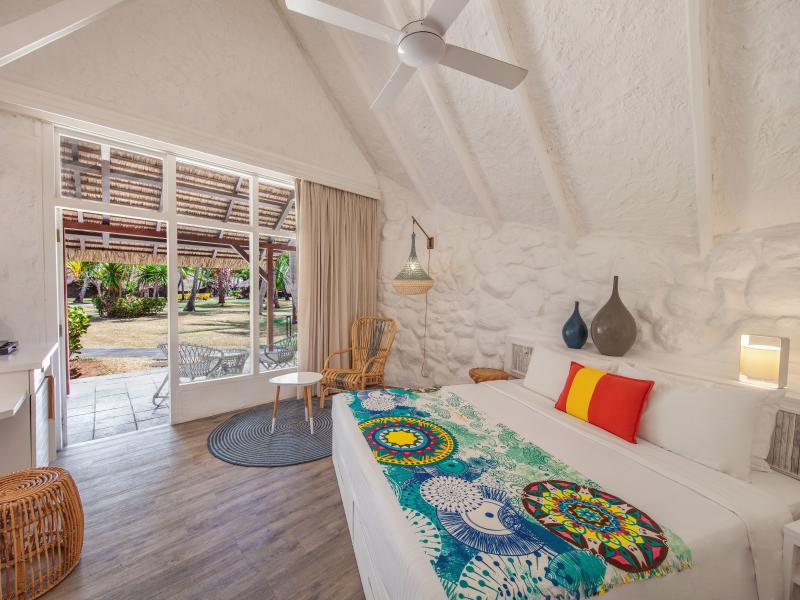 La Pirogue Resort & Spa