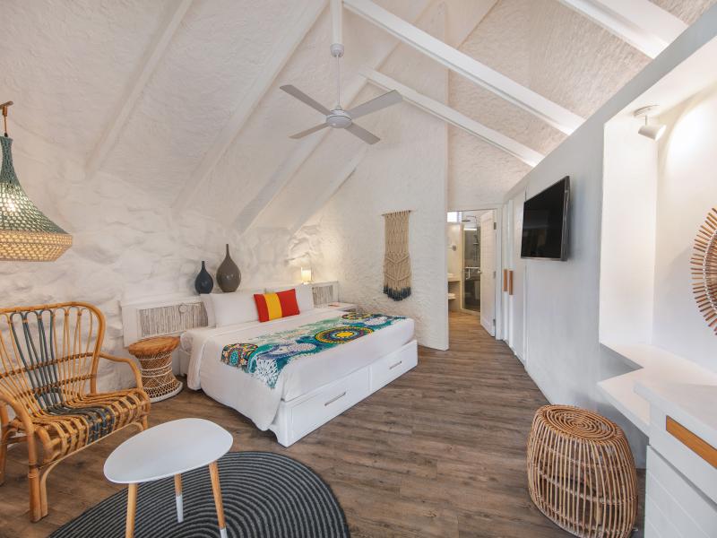 La Pirogue Resort & Spa