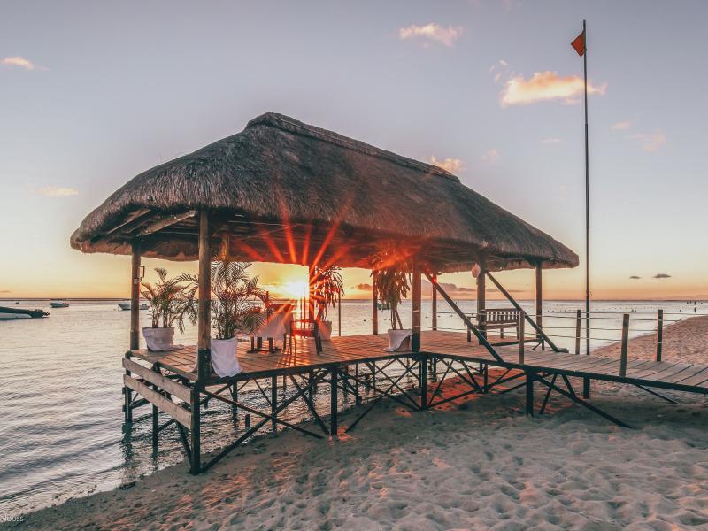 La Pirogue Resort & Spa