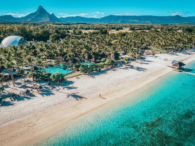 La Pirogue Resort & Spa