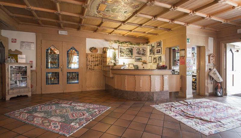 Hotel La Roccia