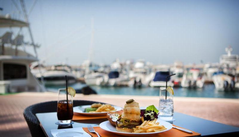 Alexandre Hotel La Siesta