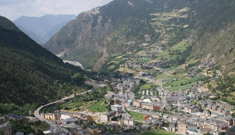 La Solana Apartments