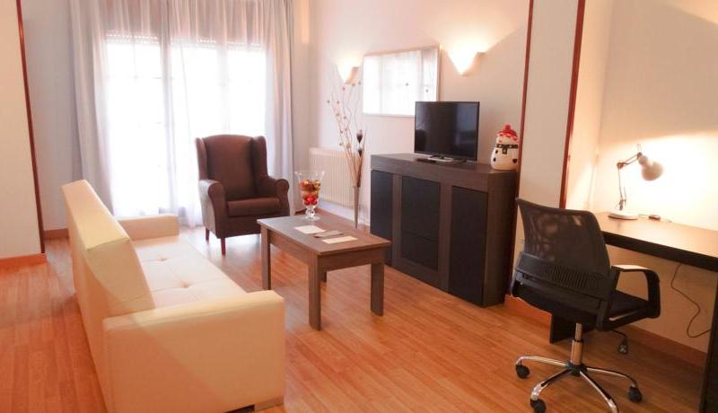 La Solana Apartments