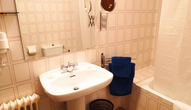 La Solana Apartments