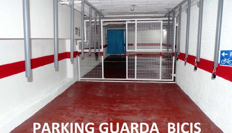 La Solana Apartments