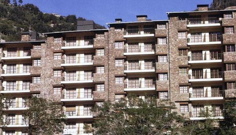 La Solana Apartments