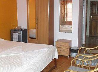 Отель La Vaiencia Beach Resort Индия, Морджим, фото 14