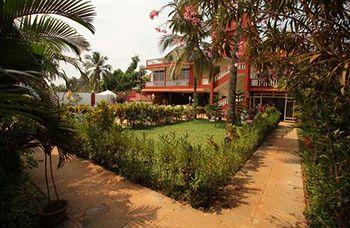 Отель La Vaiencia Beach Resort Индия, Морджим, фото 18