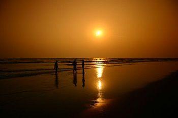 La Vaiencia Beach Resort