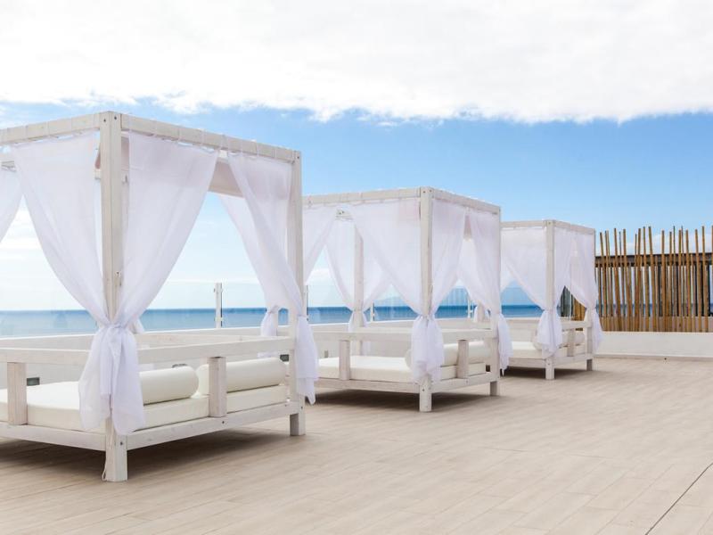 Blue Sea Lagos de Cesar