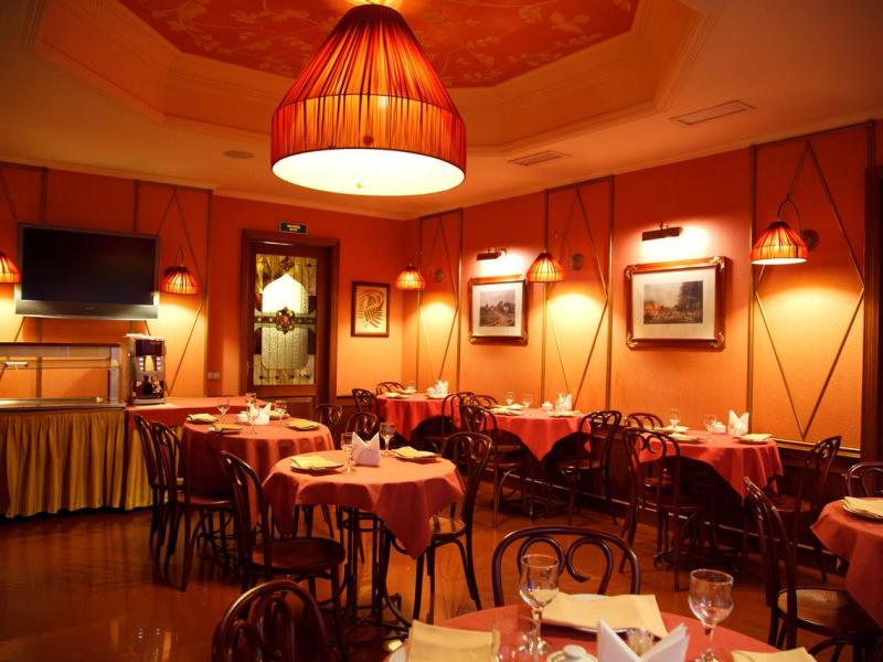 Lancaster Court Hotel