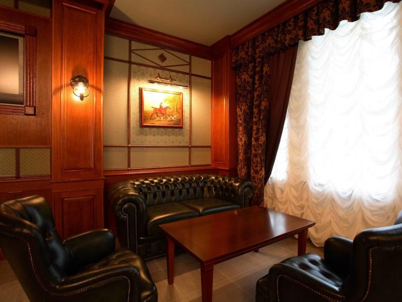 Lancaster Court Hotel