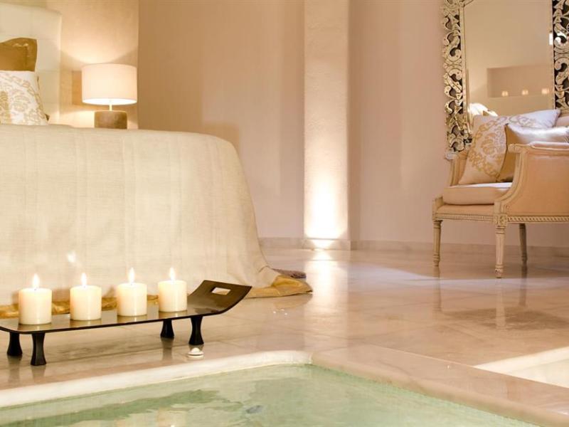 Gold Suites