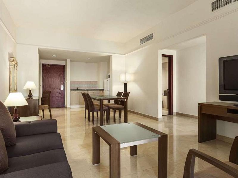 Ramada Beach Hotel Ajman