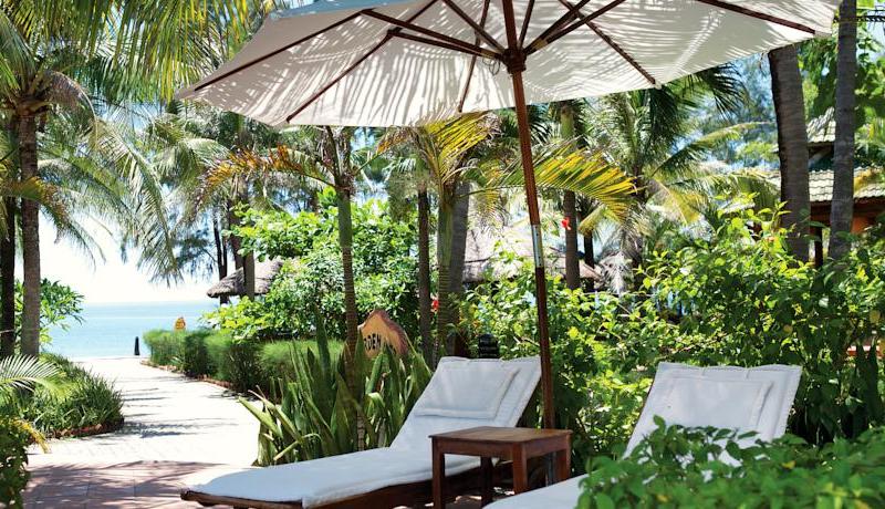 Lang Co Beach Resort