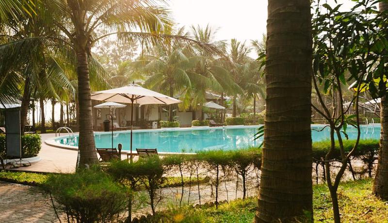 Lang Co Beach Resort