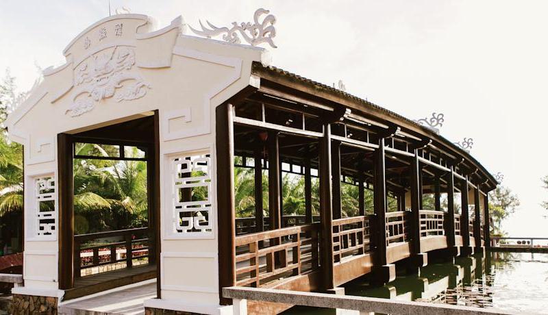 Lang Co Beach Resort
